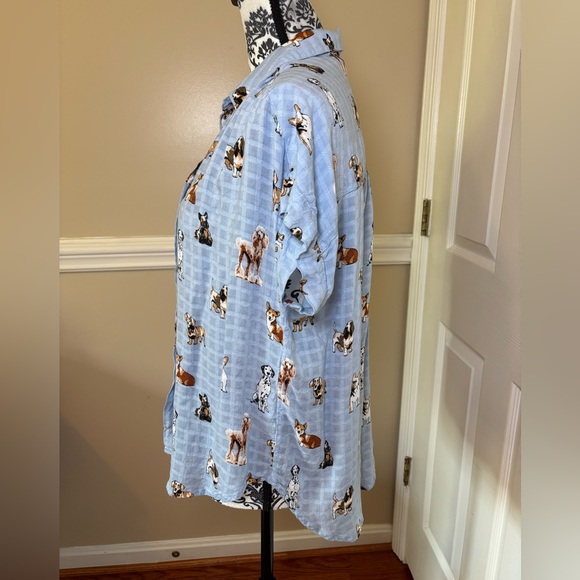 Jane + Delancey -women’s Blue, Dog Print Button-Up Shirt, short sleeve, size Med - Picture 6 of 10